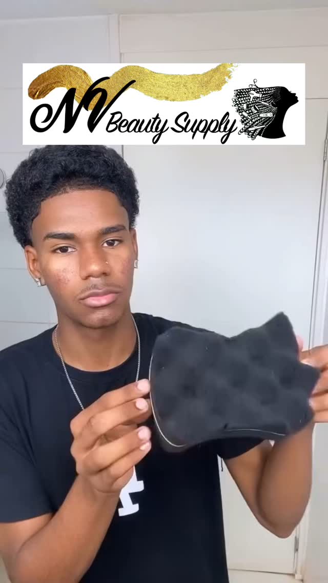 Handsome Men 🤩 did you think we forgot about you? NEVER! Make the beautiful ladies pay attention to you this summer! Order TODAY! #dakarsenegal #senegal