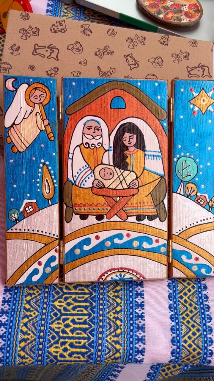 Os artesanatos natalinos feitos na Ucrânia estão disponíveis na nossa loja link na bio @azul.e.amarelo … entrega por correios Brasil.
#enfeites #ucrania #ucranianos #enfeitesdenatal