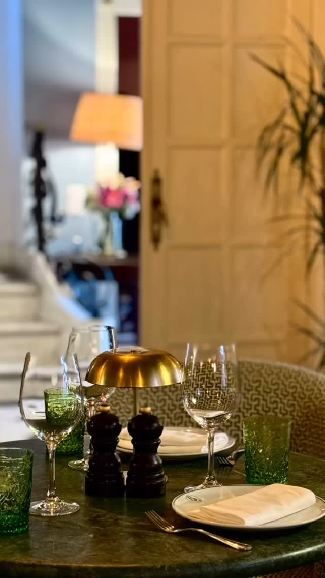 Bougain in cascais Avenida Valbom 13