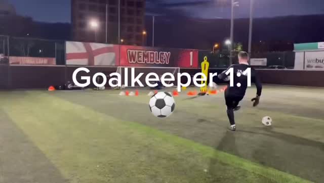 Some brilliant saves from our 1:1 goalkeeper session! ⚽️
#tilleracademy #tolworth #epsom #footballcoaching #kingston #youthdevelopment #newmalden #soccercoach #soccercoaching #footballcoaching #footballcoach