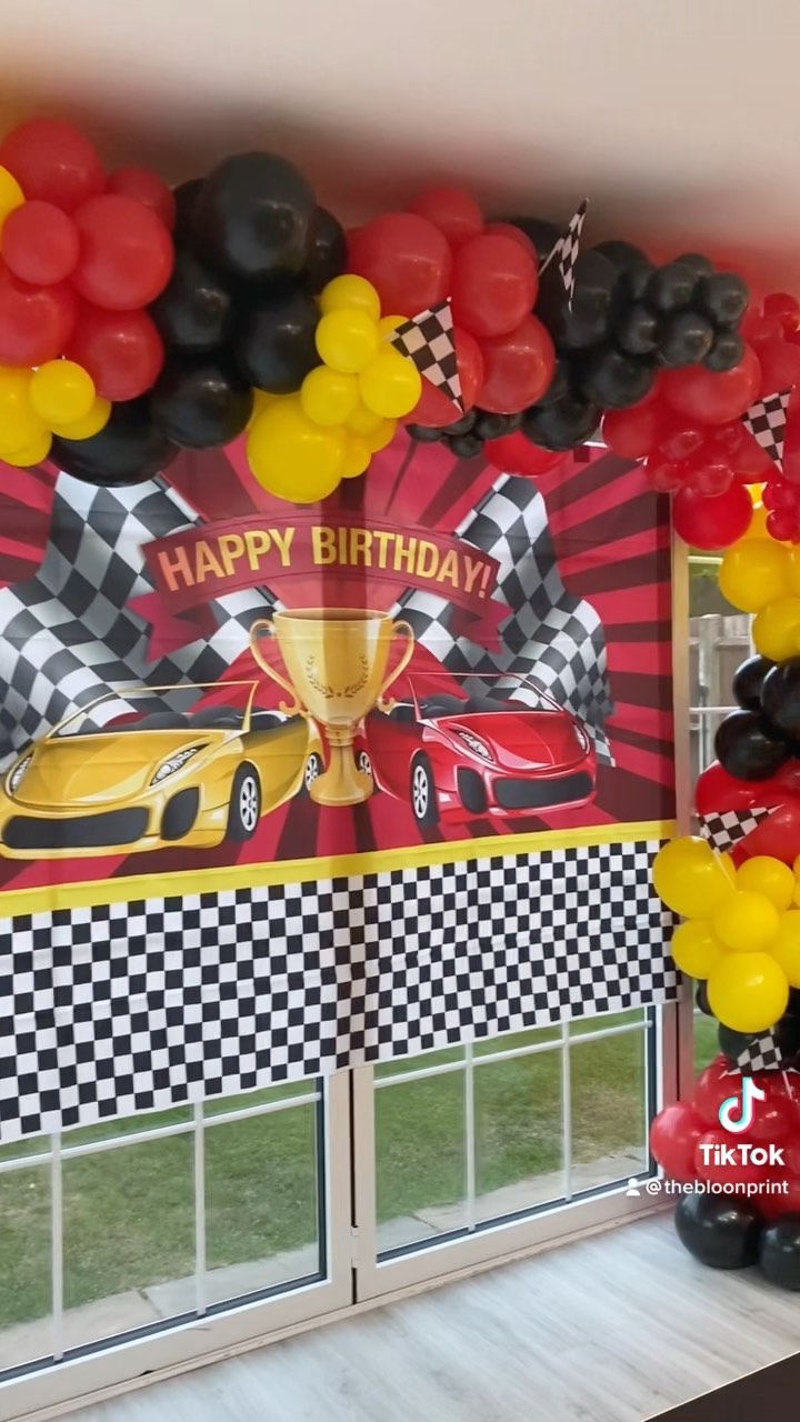 Racing themed birthday set up done by us 🏎🏁 DM us for your event we cater to any theme🤩
.
.
.
.
.
#ryansworld#youtuber#youtube #birthdayparty#kidsbirthdayparty#pawpatrol#skye#chase#pawpatrolthemeparty#balloons#eventsdecor#birthday#personalisedballoons#buckinghamshire#ordernow#tiktok#racing#racingbirthdayparty#racingbirthday#f1theme#f1themeparty#racingballoons
