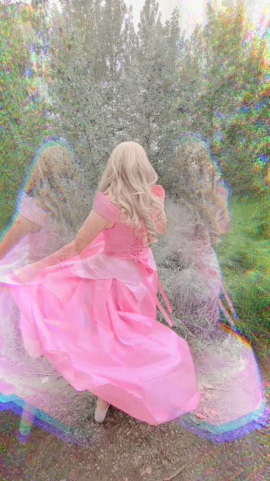 Once upon a dream ✨️ ☁️
.
.
.
.
#yycliving #calgary #calgaryprincessparties #yyc #calgary #airdrie #yycprincess #yycparents #yyctoday #yycprincessparties #dazzlingprincessparties #calgaryparents #yyclocalbusiness #Iamdowntown #smallbussiness #localyyc #localyyc #yycliving #yycentertainment #calgarymoms #yycprincessparties #calgaryprincess #weloveyyc #airdrielife #familyfuncalgary #princessyyc #calgaryprincessparties #dazzlingprincessparty #yycnow