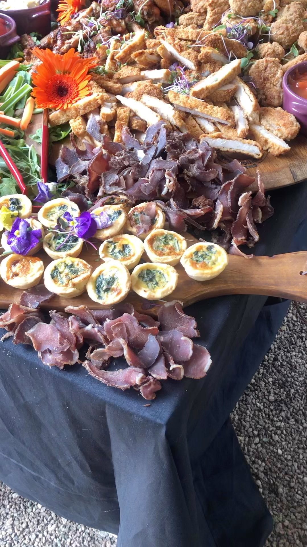 Harvest table for MERGENCE CAPITAL INVESTMENTS
#harvesttables #foodporn #food #foodie #foodstagram #gaychefs #gaychefofinstagram #gaychefs #lovefood #mergenceinvestmentmanagers