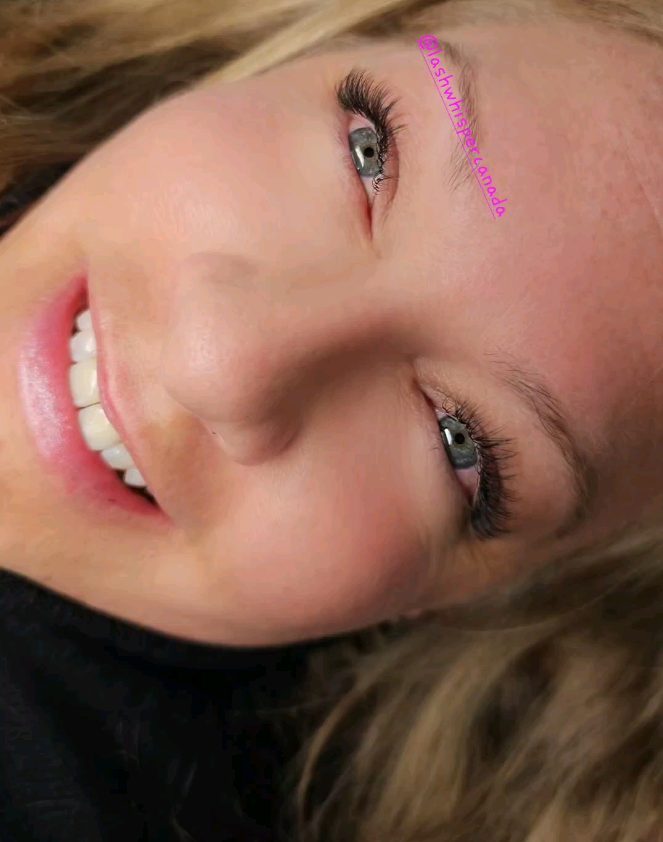 #classiclashes #eyelashextensions #lashes #beautysalonhamilton #beautysalon #hamiltonbeauty #lashextensionsalon