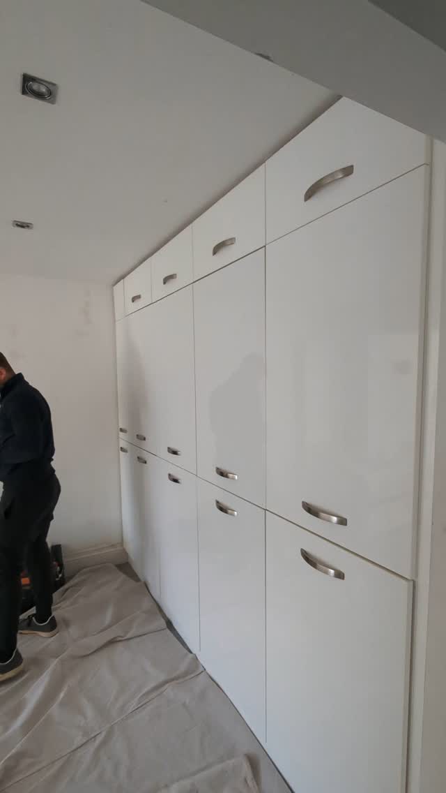 3+0 folding door system
#foldingdoorsystems #joinery #homeimprovement