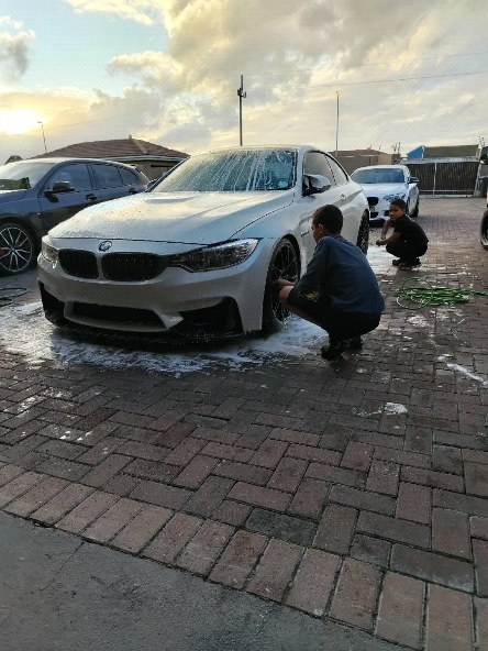 Learning the basics of washing a car.
Vist our blog page to get you started on the easiest DIY methods.