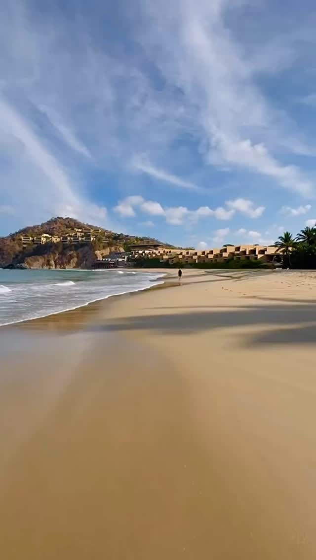 TAMARINDO, MÉXICO
The sweeping ocean vistas and stunning architectural forms of the Four Seasons Tamarindo Resort make an unforgettable impression on the senses. Like finding a black diamond in the sand, this modernist stone, glass and concrete temple dazzles on every level.
This month we travel to Tamarindo to discover the magic of this stunning resort. @fstamarindo @fourseasons
—
Images: ©️ Hither&Wander 2025
❤️ For travel tips on Tamarindo click the link in our bio.
.
.
.
#hitherandwander #fourseasonstamarindo #uniquetraveltips #fourseasonsresort #tamarindomexico