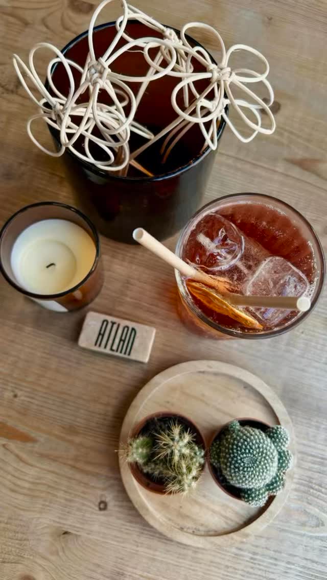 NOUS HORARIS, NOVA EXPERIÈNCIA!
A partir del 30/04/25 el nostre restaurant obre en un nou horari:
De 20:00 a 23:00 dimarts i dimecres
(Tanquem durant el dia per preparar-te el millor a la nit)
Volem oferir-te una experiència encara més especial a les nits, amb sabors, ambient i tota l’atenció que mereixes.
T’esperem per gaudir junts de sopars inoblidables!#cuinaambarrels #atlansabadell #atlansbd #greekandmexicanfood #foodinnovation #sabadell #cocinacreativa #restaurant #gastronomia #coctels .