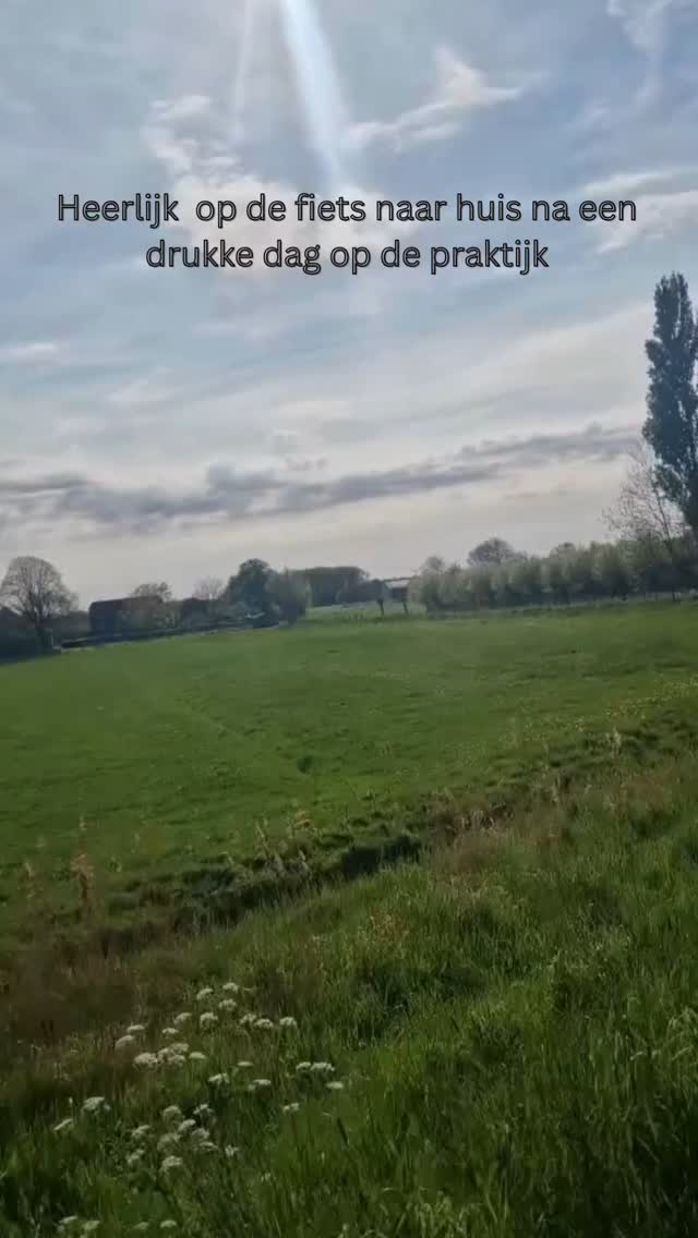 ☆♡ Ontspanning ♡☆
#fietsen #natuur #Vlaardingen #Maassluis #broekpolder #rust #ontspannen #druk #werkdag #verloskundige #zorg #baby #geboorte #spreekuur #consulten