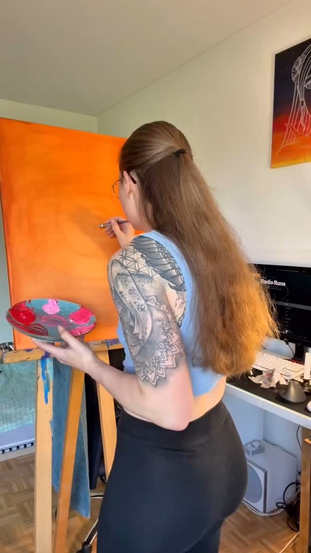 A new painting, a new beginning and the first chapter of a new journey #abstractart #creativejourney #artinmotion #artdaily #timelapse #acrylicpainting #colorfulart #inspirecreativity #arttherapy