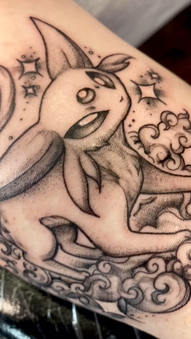 Espeon from my recent Pokémon flash sheet 💜💜💜 Thank you for letting me tattoo this little friend!