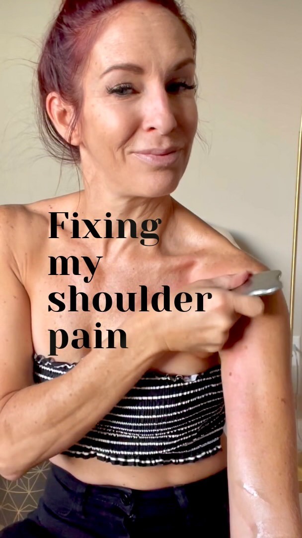 Yes I got 2 injuries over the weekend😂. Well twinges. Not tears. Gua sha and cupping are the perfect remedy. Check out last day for Black Friday deals at the link above!!!!or schedule with me and I’ll fix your pain. #massage #cupping #guasha #selfcare.