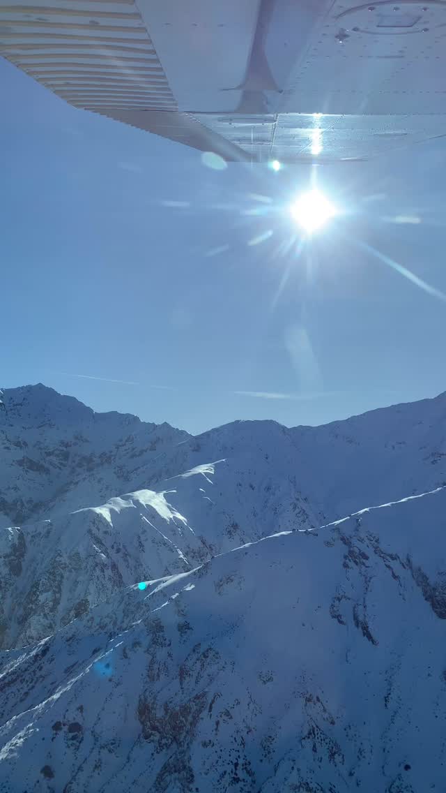 Kaikōura is getting ready for winter ❄️
We love the snowy mountains on the blue bird days 🏔️