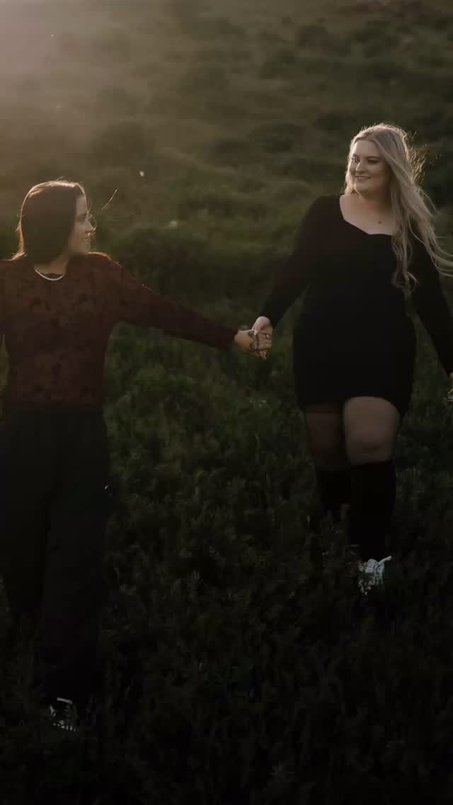 Exploring Lytton, BC with Britannia and Jersey—what a ride. I’ve drive past this place before, but never stopped… until now! Nearly four years after the wildfire, the slow but steady rebuilding is a story in itself. They told me they wanted to capture this moment—exactly as it is. Raw, quiet, and full of hope. So we wandered. We played. Found light.
#lyttonbc #documentaryphotographer #moodycouples #bcweddings #rebuildinglytton #coupleswhoexplore #storytellingphotography