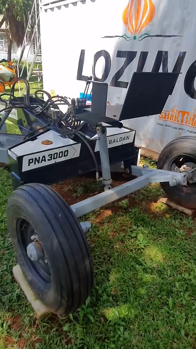 Our graders? They’re Baldan.
Quality? Robust and, well, the best.
Options? We supply the LT-reversible rear blade and PNA-agricultural rear blade
Specs? Find them (and others) all on our website!
#lozino #agriculture #farming #graders #landscaping #zimbabwe