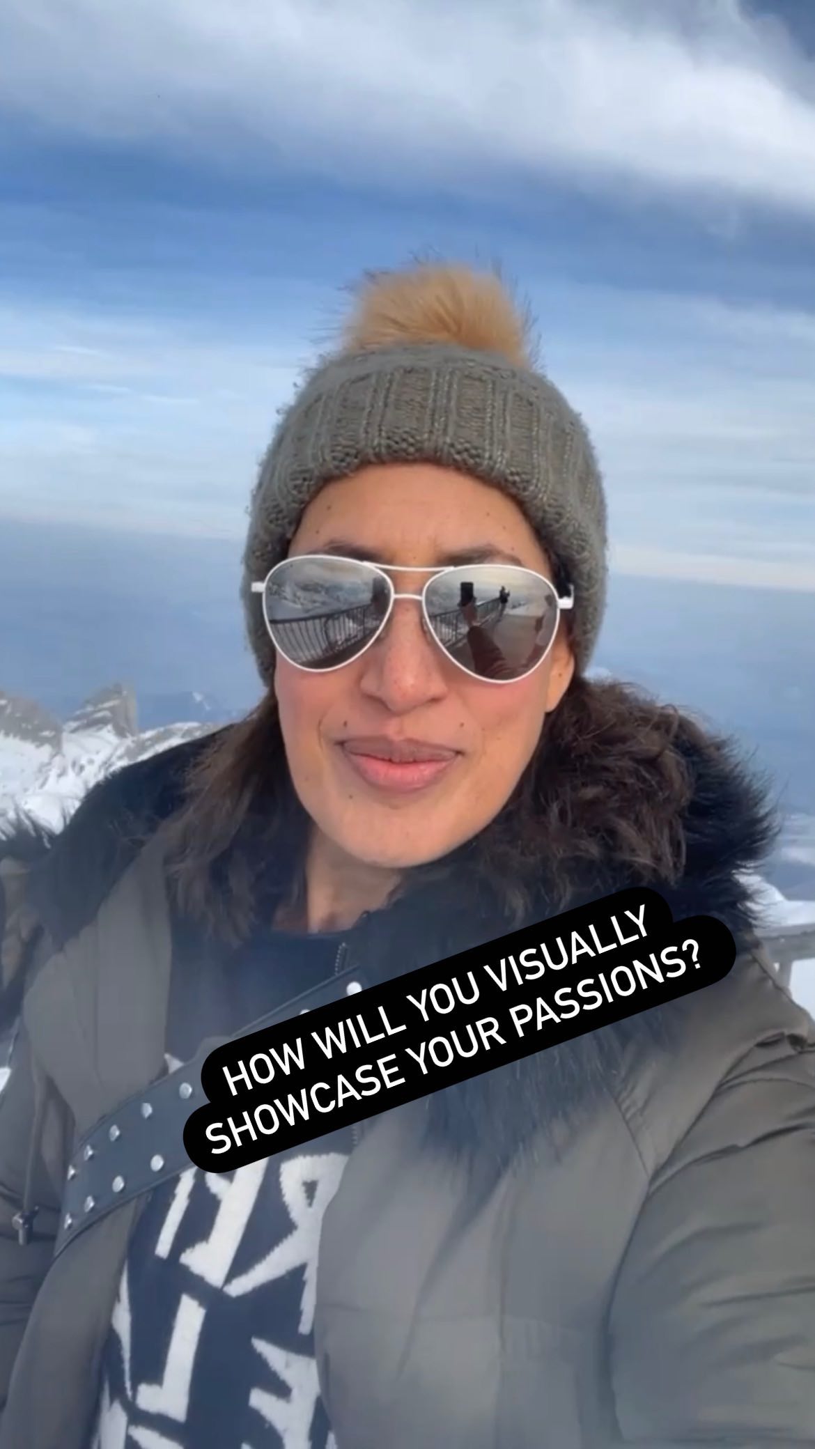 Obsessed 💥💥 We LOVE it when clients show up with favourite belongings that help us visually tell their story and showcase their passions and interests. It makes the photos so much more compelling, authentic and powerful. Not gonna lie, we’ve had some challenges tho, over the years. I think it was Polly who had a fabulous client who brought lots of incredible things with her including a stuffed parrot 🦜🦜 If you’re reading this Polly, what ever happened to that parrot? I think you managed to persuade her it might not be the best look for a dating profile 🫣😬 #profilepictures #datingprofile #datingtipsformen #datingtips #profilepic #tinderpics #datingapps #heysaturday #reelsinstagram #tinderpicsfordays