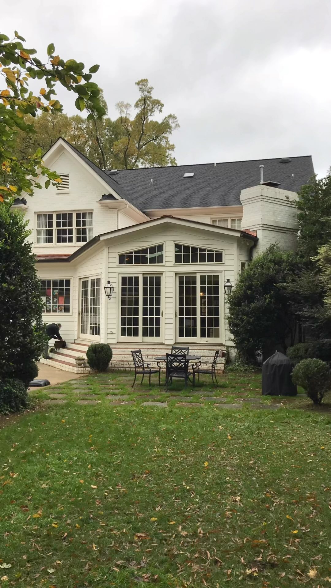 Summertime is right around the corner! Time to add those outdoor living spaces!
#urbanbuildinggroup #summervibes #outdoorliving #veranda #outdoorentertaining #renovation #exteriorsofinstagram #makingdreamsreality #teamworkmakesthedreamwork #followus #homeimprovements
