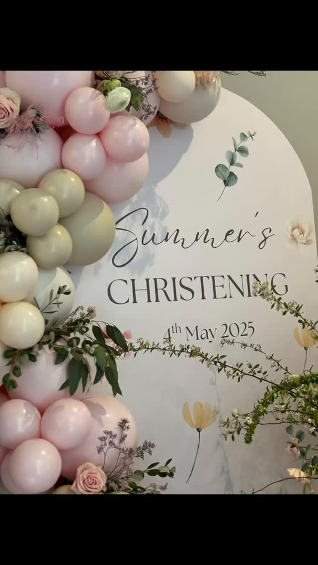 “Blessings, bubbles, and... alpacas? ✨🩷
Summer’s christening was filled with love, laughter, and the fluffiest surprise guests. A truly unforgettable day!” 🧸🎀
@stathamlodge
#christeningday #christeningideas #babychristening #warringtonchristening #alpacas #alpacawalkwarrington #cheshirefarm #eventideas #woodlandsalpacafarm