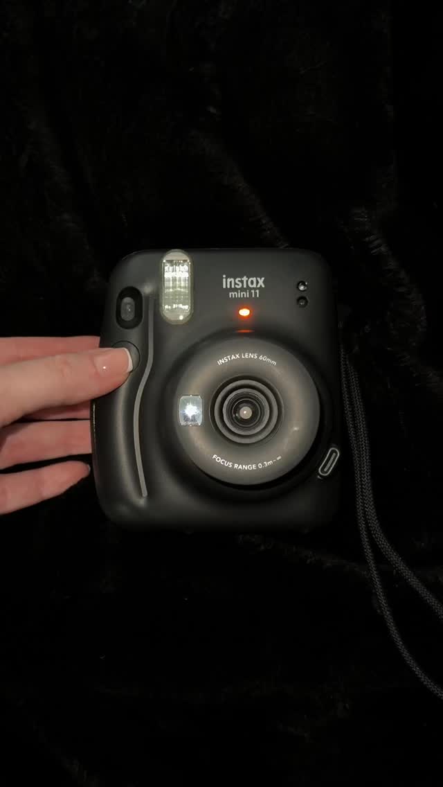 Iv been keeping a little secret or two from you all 🤍
Thompson Twins due November