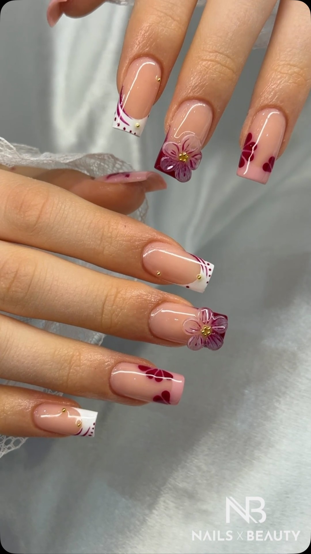Beautiful NAILS by NAILSxBEAUTY ❤️🔥
BUCHEN SIE SCHNELL EINEN TERMIN über https://www.nxb.ch !!! 🫶🏻
#springnails🌸 #nailsxbeauty #sihlcity #zurich