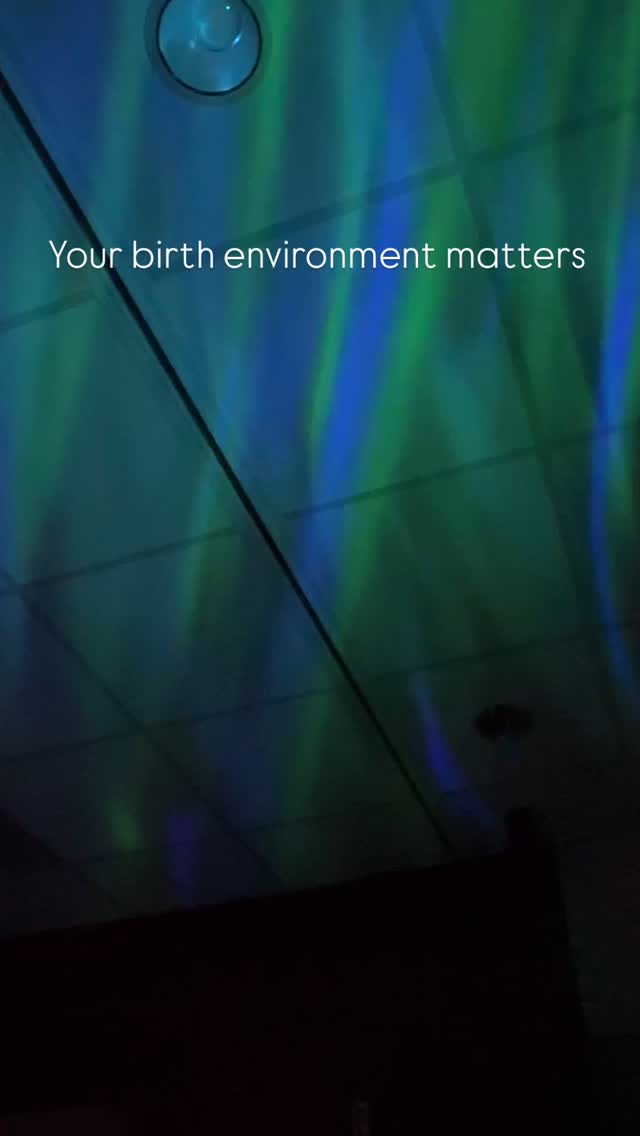 A calm environment isn’t just soothing—it’s powerful. During birth, peace and safety help the body do what it was designed to do. Dim lights, soft voices, and gentle energy create space for confidence, strength, and surrender. Your birth space matters. Let’s make it sacred.
#doulasupport #calmbirth #birthspace #birthenvironment #hospitalbirth #homebirth #fairfaxdoula #loudoundoula