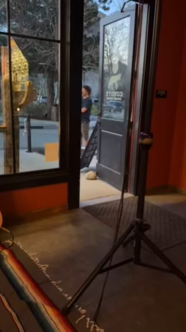 Thank you to @coyotemezcalbv and @the_whiskey_sweets for inviting some bagpipes to the evening! 🩵
#bagpipes #bagpiper #bagpipesrock #bagpipesanddrums #bagpipers #bagpipemusic #alpinebagpiper #music #celticmusic #salida #buenavista #bagrock #mezcal