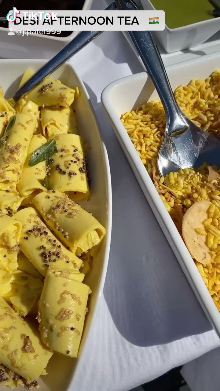 Desi Afternoon Tea ☕️ 🇮🇳
—————————
#afternoontea #desiafternoontea #chai #scones #bombaysandwich #khandvi #bhelpuri #viral #trending #tiktok #foodblog #foodporn #fyp #samosa #sundayvibes #sun