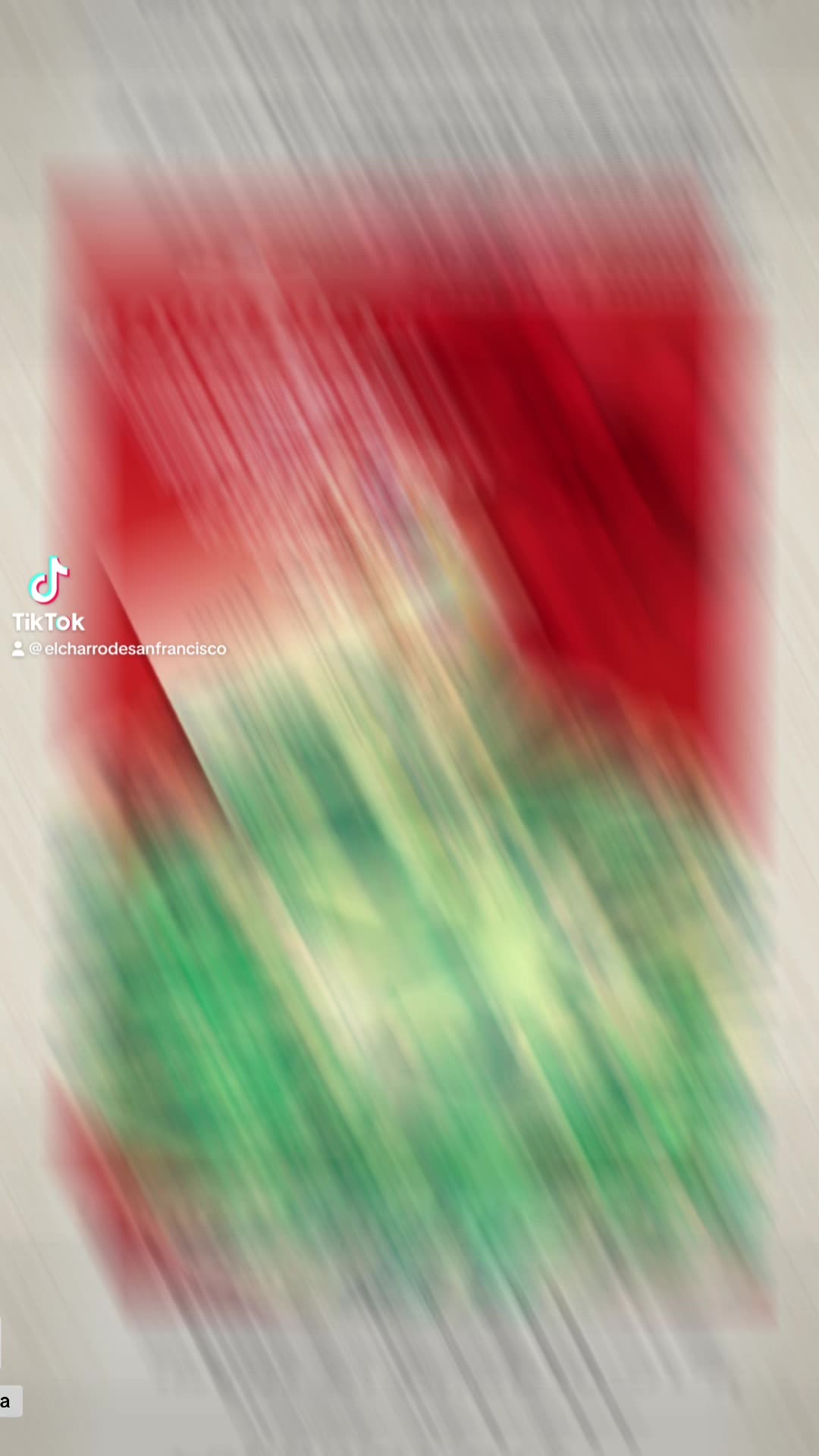 Discover the joy of tacos with a festive twist: Three Kings Tacos Wreath! #reyesmagos #santosreyes #roscadereyes #roscadetacos