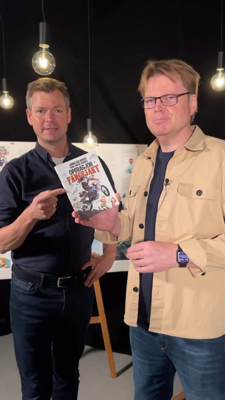 Operasjon fangejakt kan forhåndsbestilles nå og du kan få den personlig signert✍🏼🕵🏻♂️🕵🏻♀️🐶🔎📕 Link i bio!
@lierhorst @hansjorgensandnes #detektivbyrånr2 #leseglede #barnsomleser #krimforbarn #sandnesmedia