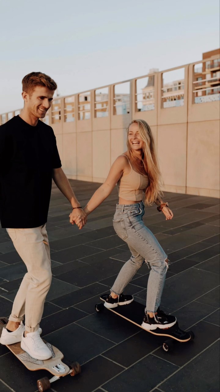 How you take nice sunset pictures
• read more below •
If you don‘t know where and when the golden hour starts there are some mobile apps that can help you to track the sun at the sky.
Play with the light and shadows. It makes a big differents.
Listen to good music while taking pictures, it will distract you from the people around you.
Let the couple move and move too! The best natural pictures you can get are often in the movement.
Communicate together. The most important thing to feel more comfy infront of the camera.
Click on my profile for more.
Big thanks to @jileileen & @jaim_ster ! I met them last summer before they had a heavy car accident. Since then Jil is learning to walk again day by day.She also tried the first steps on the longboard with Jaimy again. I never met so heartfully and strong people before as you both. Best wishes to you!