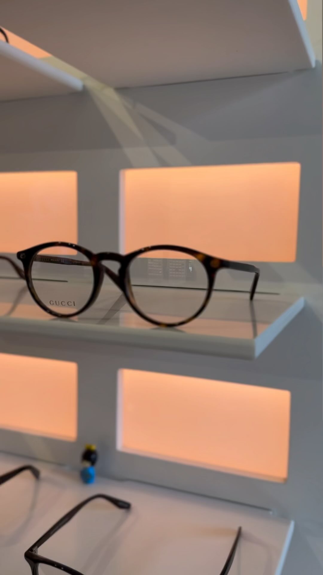 A little snippet of our designer tortoise selection
Which pair are you grabbing?
•
•
#gucci #victoriabeckham #saintlaurent #celine #fendi #tomford