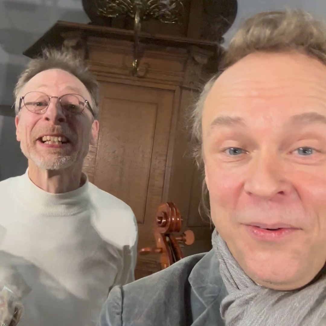 Haaaaa! Zo reageerde GOUDA op onze laatste voorstelling. ❤️🔥
WE GAAN WEER SPELEN!!
26 Mei 12.30 @andreaskerkrotterdam
Ben er snel bij! Tickets zijn GRATIS!
Kijk op https://www.bachluther.nl/agenda om je aan te melden.
Of via link in bio.
#TheaterVanDeHeelheid #LutherseKerkUtrecht #Theater #BeleefHetMetOns #BachLuther #LutherseGemeente #LutherseKerk #Voorstelling #Heelheid #UniekeErvaring #RotterdamEvents #TheaterInUtrecht #MuziekTheater #CultuurinRotterdam Uitnodigen #TicketsBeschikbaar#CultureleEr
@uitinrotterdam @rotterdamphilharmonic
@luthersamsterdam @luthersegemeentearnhem @theaterinsblau @stadsgehoorzaalkampen
@luthers_zwolle @lutherse_kerk_ denhaag