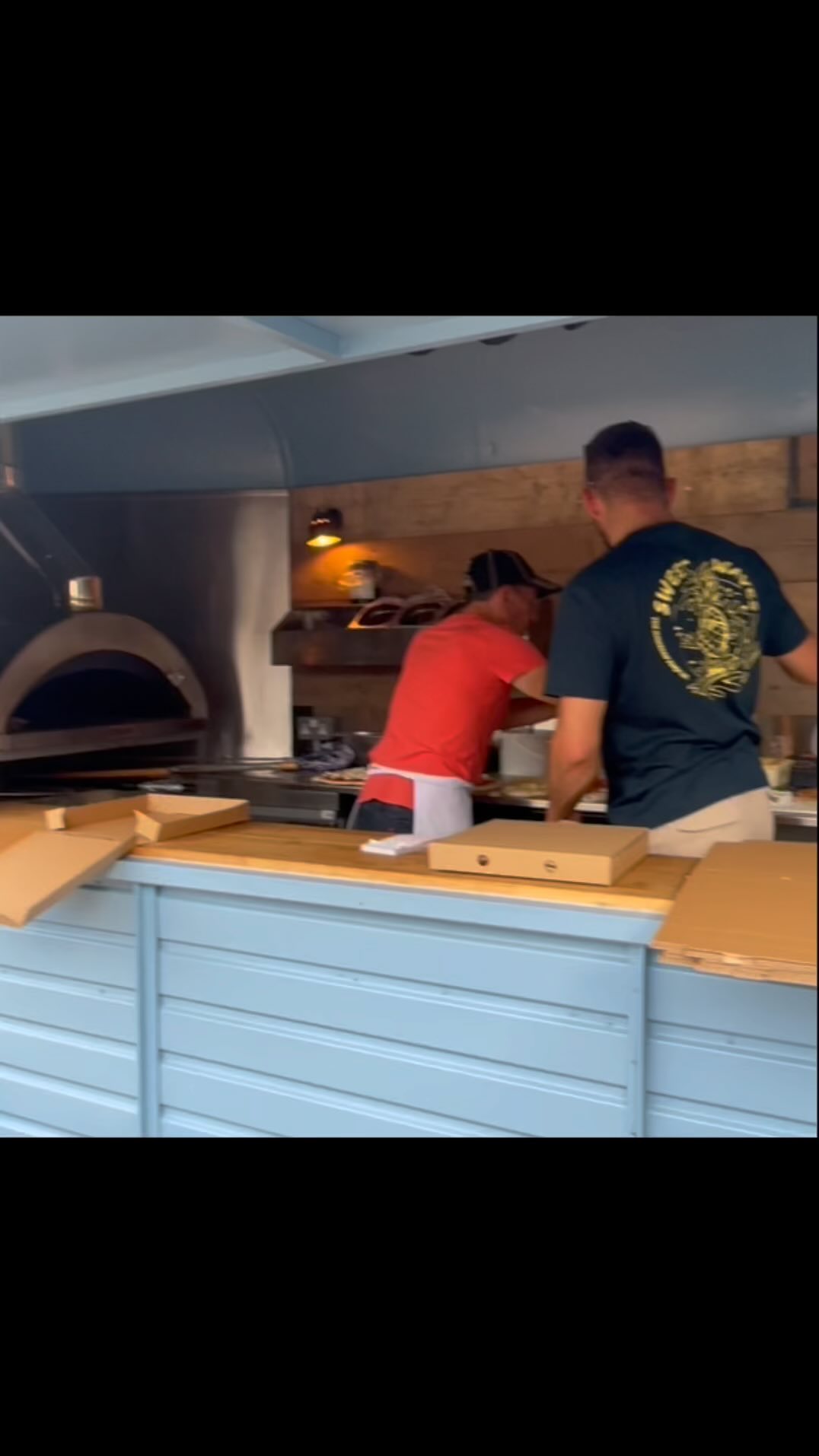 Rossi’s Pizza van visited us last night serving their delicious pizzas to our campers and staff. Watch this space for more dates!