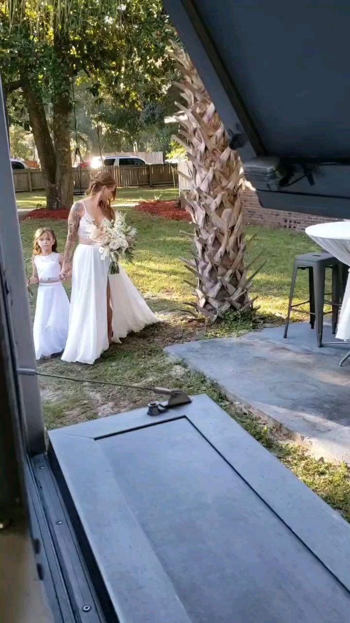 Wedding #2 was a success! Cheers to love!
#AlmaFusion #weddingseason #foodtruck #savethedate #welovetocater #blessed #thankful