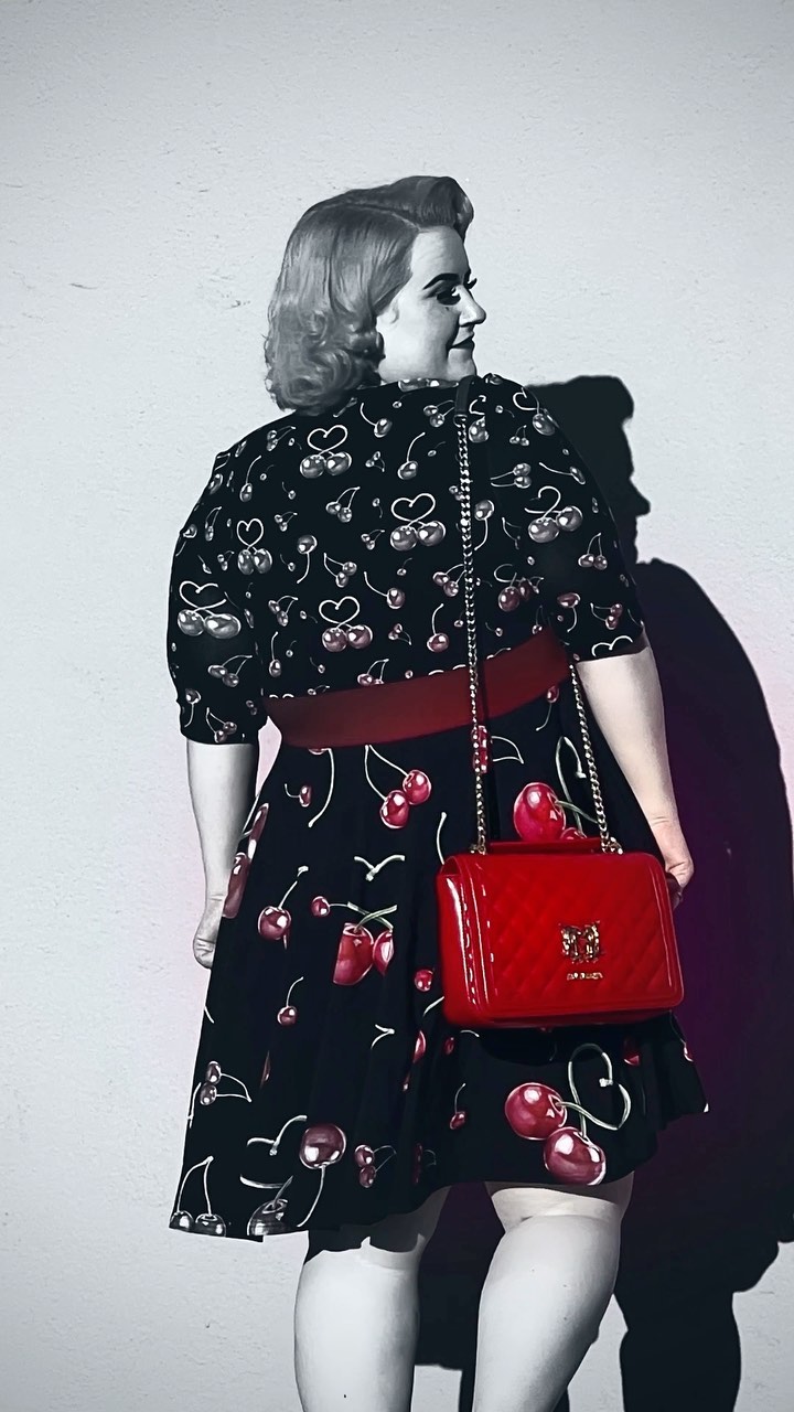 Live your life in color 💖❤️
Like this post if colors make you feel empowered too.
.
.
.
#visygale #sygal #sewing #Sew #sewingcommunity #lovesewing #patterncutting #sewingreels #fashiondesign #fabric #fashion #sewersofinstagram #bespoke #handmade #supportsmallbusiness #bosswoman #couture #instasew #passion #customfabric #paulsmith #paulsmithlosangeles