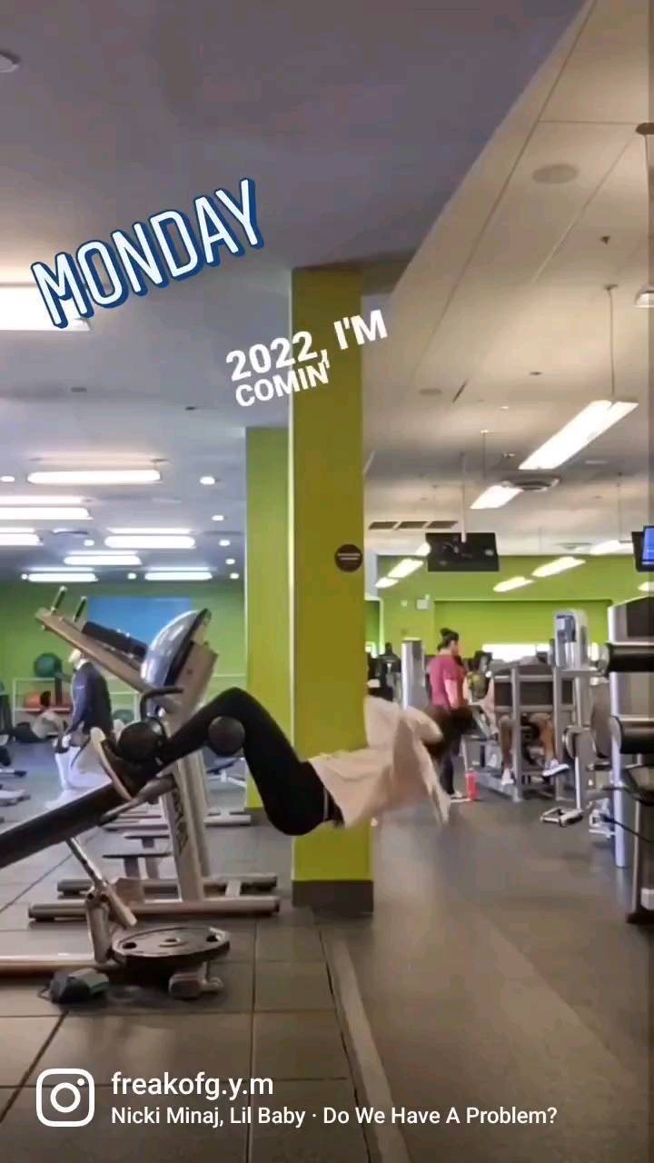 MOTIVATIONAL MONDAY'S: PUSH YOURSELF even when it hurts & this core workout hurt like a MOTHERF%CKER💪🏿