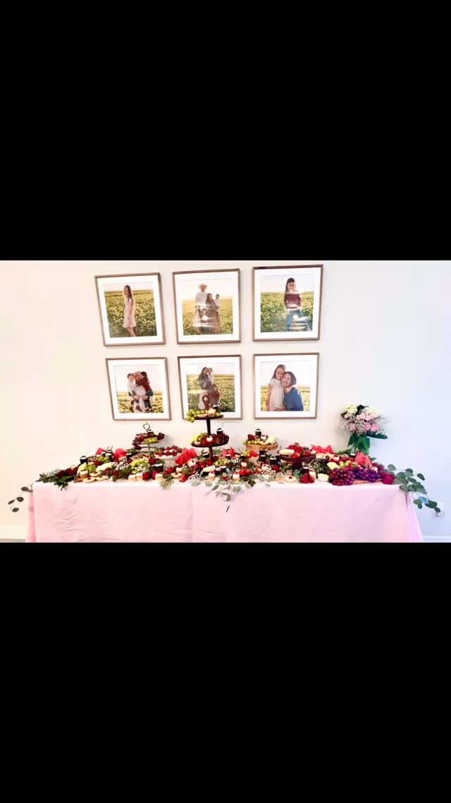 Happy Mother’s Day to all the amazing moms around the world, past, future & present! We love each and every one of you! Thank you for all you do 🩷💐💕
#happymothersday #momsday #momlove #loveyou #kendrascountrybakery #dessertcharcuterie