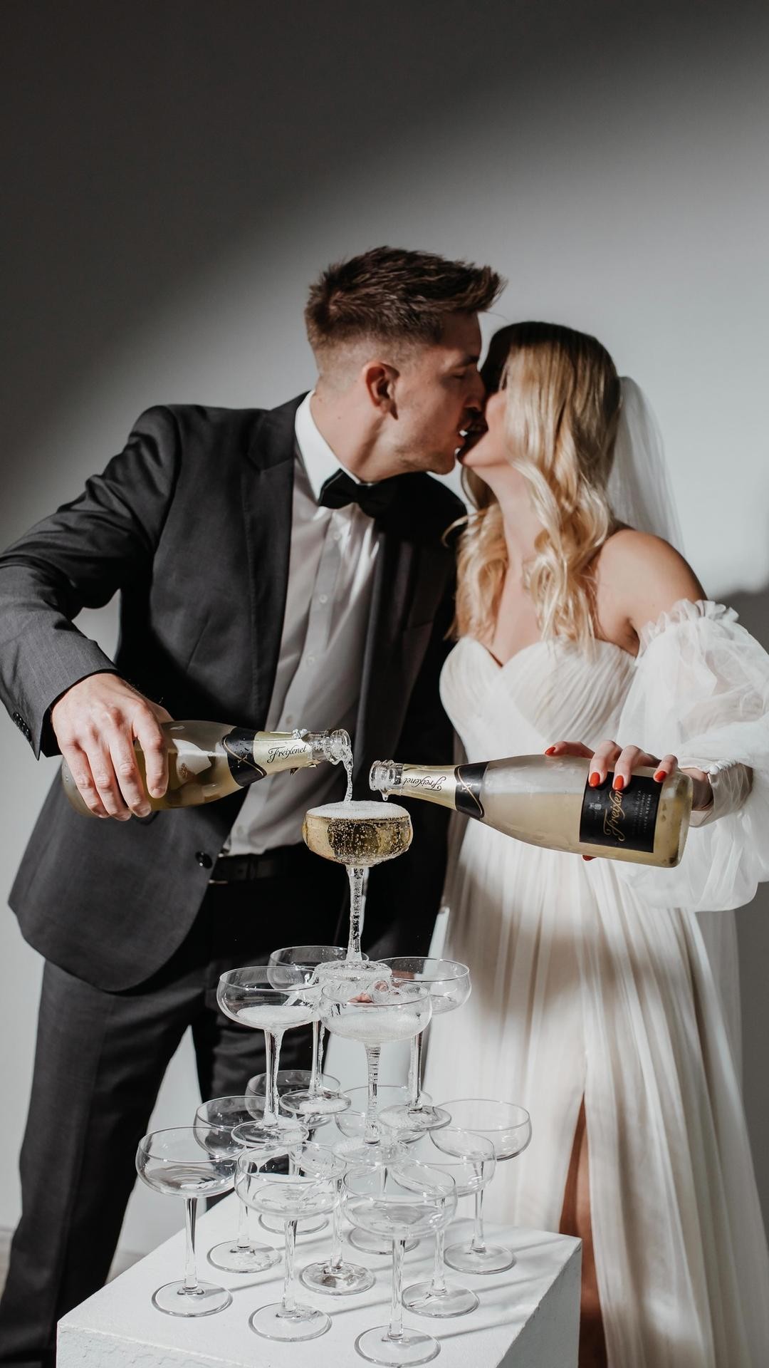 cheers to you and forever 🍾
video: @wildfirehearts.films
photo: @karinawiebe_photography
music on set: @davidabrh
wedding dress: @maleika_brautboutique
flowers: @hochzeitsbouquetterie
stationary: @silkandhoneyatelier
couple: @annika.tr @nilsweiland
_______
#champagnetower #wedding #love #videography #weddingfilm #party #storytelling #cheers
