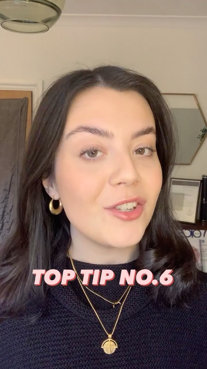 TOP TIP NO.6🗣
All about that mouth shape!
#gallowayvocals #toptip #singing #vocals #experiment #new #learning #easy #whitneyhouston #ihavenothing #mouthshape #jaw #forward #wide #narrow #big #vocals #singingteacher #vocalcoach #instadaily #instagram