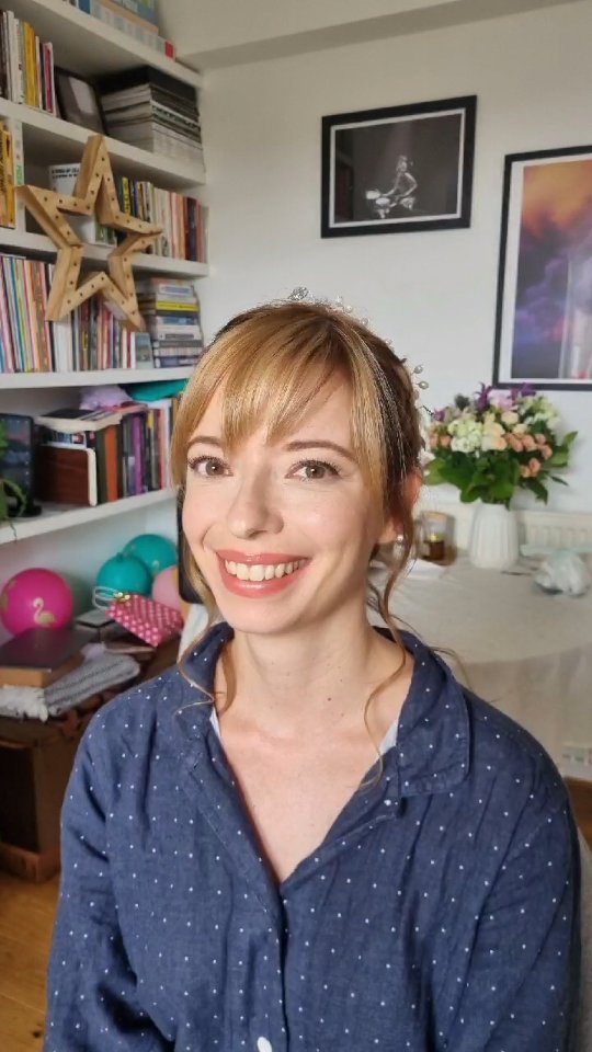 The beautiful Francesca got married couple of weeks ago. We choose a natural makeup with gold and brown tones and a bright peach salmon lipstick. Hair by @hairstylist_london_
Again, congratulations🥰❤ and thank you for choosing me!
#bridalmakeup #bridalmakeuplondon #mobilemakeupartistinlondon #yourbridalglam #naturalskin #london