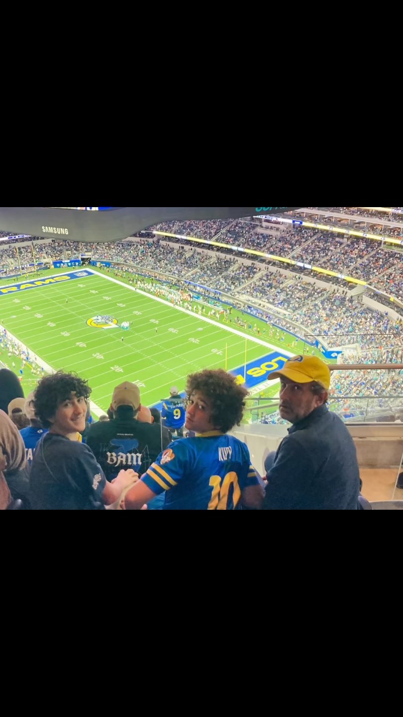 Great night, despite rams not being able to score a touchdown. @fitzandthetantrums killed it