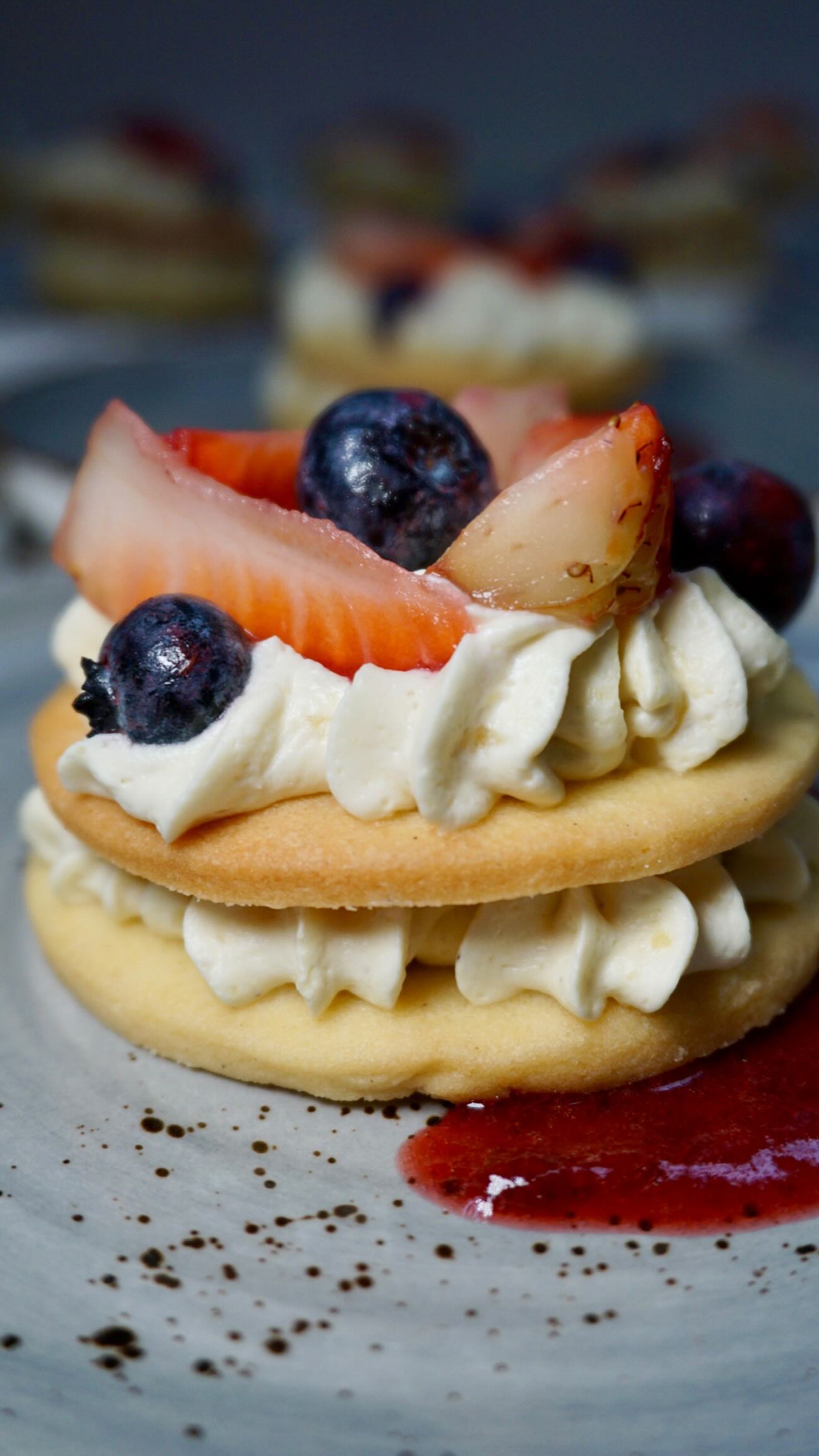 Buffet style dessert but make it plated โ where presentation meets perfection with every bite ๐ฐ ๐ช