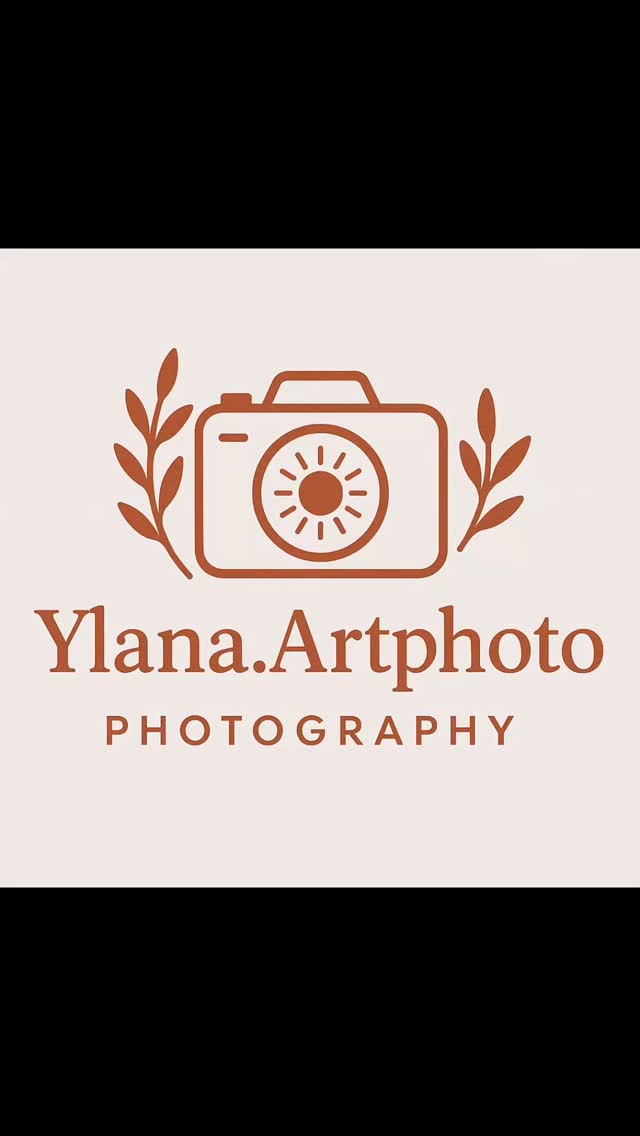 Ces premiers instants sont si précieux, si fugaces…
Un bâillement, une minuscule main qui s’agrippe, un regard encore plein de mystère.
Chaque détail compte, chaque geste mérite d’être gardé en mémoire.
Je les capture avec douceur, pour que vous puissiez les garder pour toujours 🌻
#naissance #bébé #photographebebe #photographebébé #photographenaissance #photographenouveauné #photographie #photographegrossesse #photographematernité #souvenirsprécieux #photographevaucluse #vaucluse #portrait