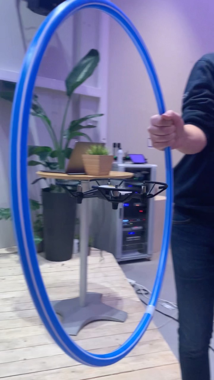 Noen klipp fra WORKSHOP AI💙
Hvor kult er det ikke med droner?🦾
#BRAIN #ai #computervision #drone #ntnu