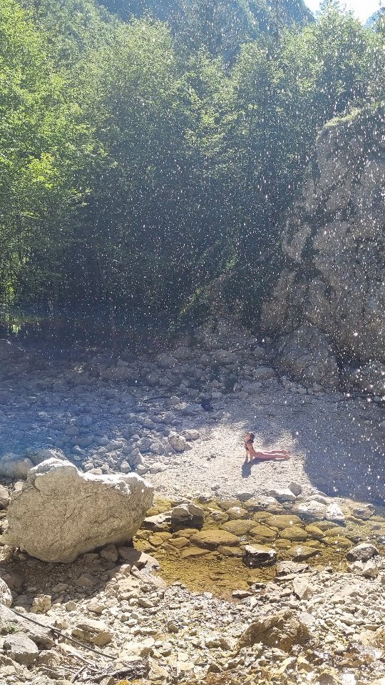 Do you have a place where you can go where you feel completely free?
A place where you can just BE?
Welcome to my world.🏕🏞
#naturelovers #yogainnature #iamfree #slovenia #socavalley