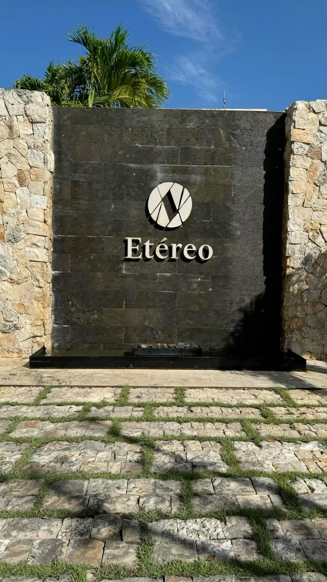 We couldn’t fit all the fun our clients are having on Day 1 @etereoauberge but here’s a little snapshot…☀️🌴