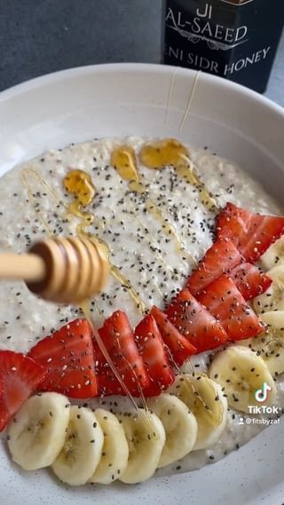 A Simple But Delicious Breakfast Recipe With Our Yemeni Sidr Honey! Link in bio! Content by @zafir_miah. Follow our Tiktok for more!
.
.
.
.
.
.
.
#honey #alsaeedco #yemenisidrhoney #breakfast #reels #instareels #instagood #food #eat #eatwell #health #healthylifestyle #healthylifestyle #rawhoney #organic #pure #halal