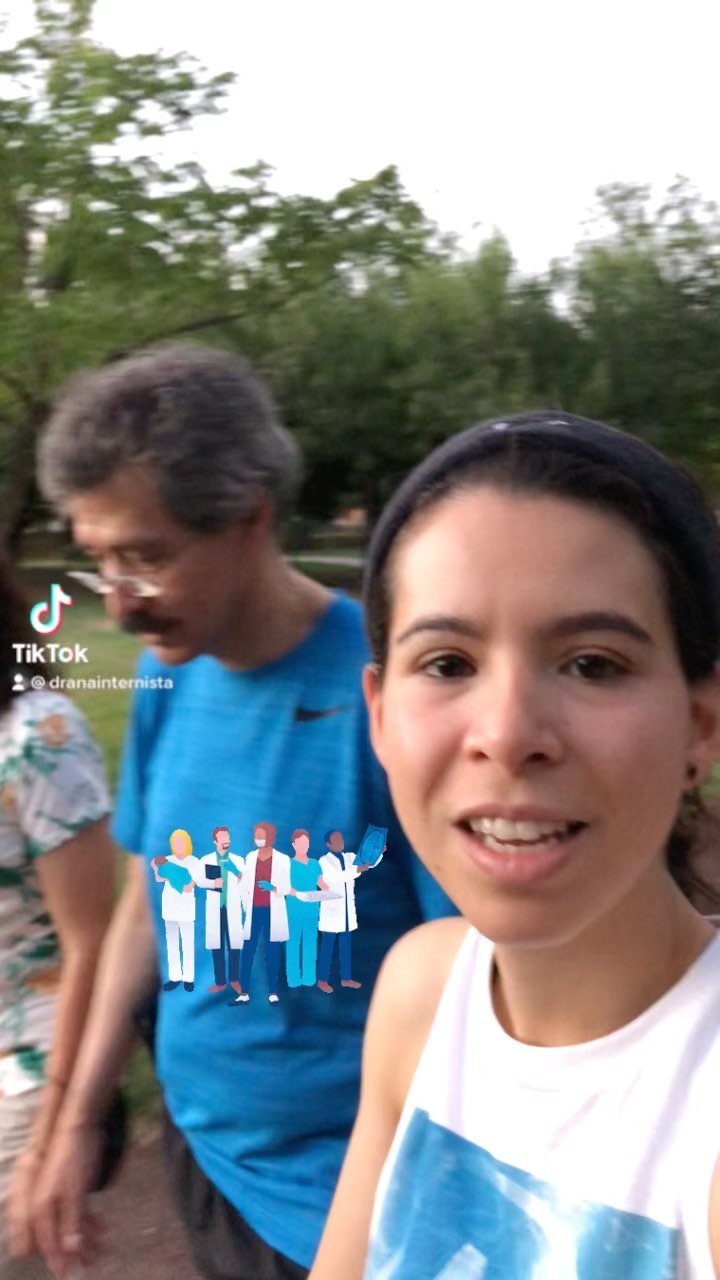 Metas de ejercicio, metas en familia ♥️👩🏻⚕️👨🏻⚕️👩🏻⚕️♥️ #ejercicio #caminar #parque #familia #internista