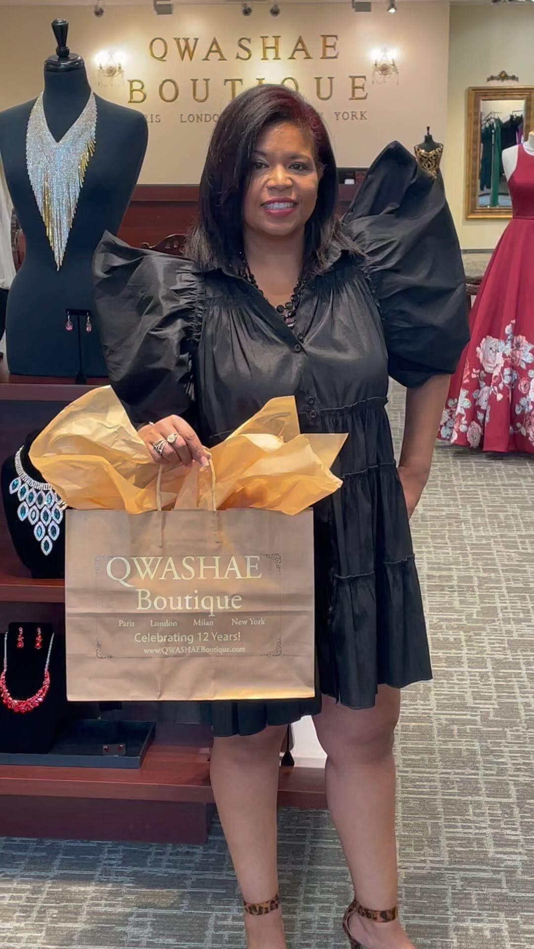 Hello Gorgeous! Our clients are always coming back for more! We love it! New styles are in every week! Come see us in stores and shop online link in bio! Sizes 0-18 available! #shop#pearlandboutique#pearlandtowncenterstylist#stylist#13yearsold#blackdress#littleblackdress#backagain#love#clients#customerappreciation#weloveourcustomers#boutiquelife#houstonboutique#shopping#shopsmallbusiness#parisboutique#party#partytime#