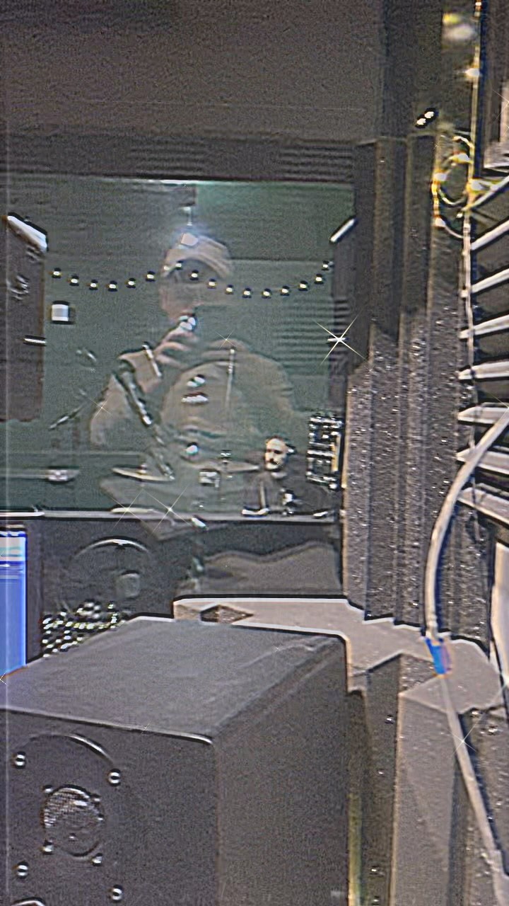 We are having a blast working on @blacksonicrevolver biggest project to date. Since April, we have been working and producing some incredible songs!
.
.
.
#band #recording #studio #music #new #studioporn #boxyardstudios #manchestermusic #studio #newwork #album #creativeuk #guitar #drums #process